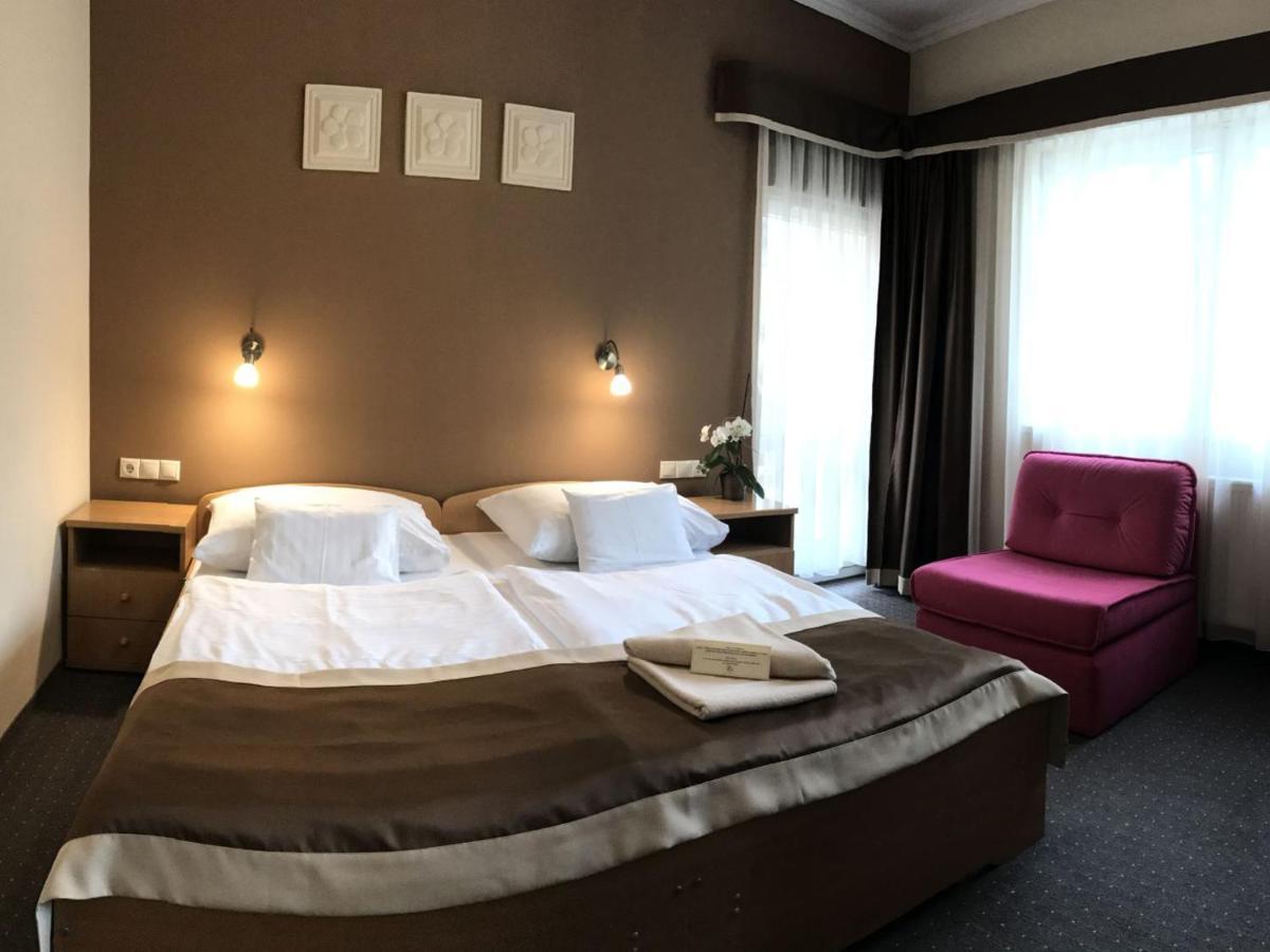 Alfa Hotel & Wellness Miskolctapolca Ngoại thất bức ảnh